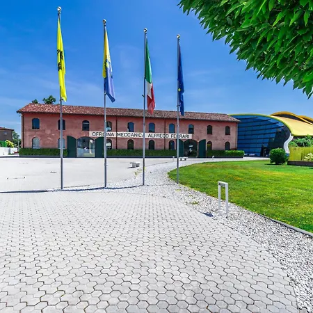 Apartment Enzo Ferrari Museum -wifi, Train Station And Parking *
