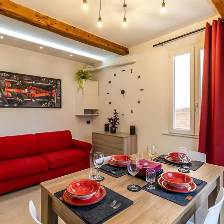 Apartment Enzo Ferrari Museum -wifi, Train Station And Parking Modena