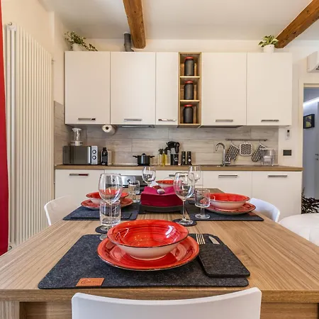 Enzo Ferrari Museum -wifi, Train Station And Parking * Modena