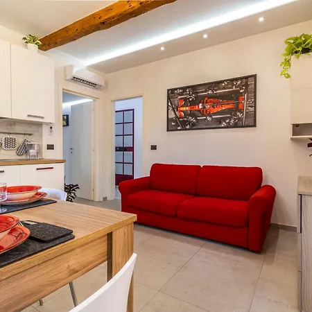 Enzo Ferrari Museum -wifi, Train Station And Parking Apartment Modena