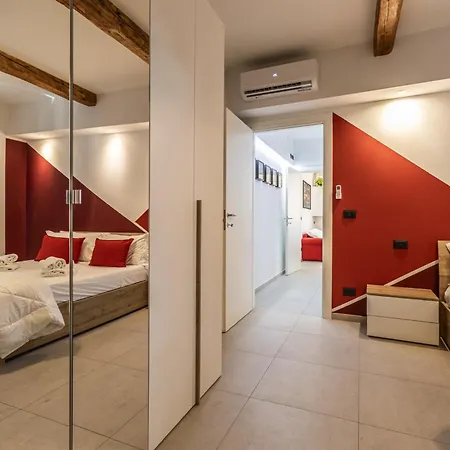 Enzo Ferrari Museum -wifi, Train Station And Parking Apartment *