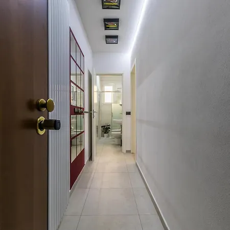 Enzo Ferrari Museum -wifi, Train Station And Parking Modena