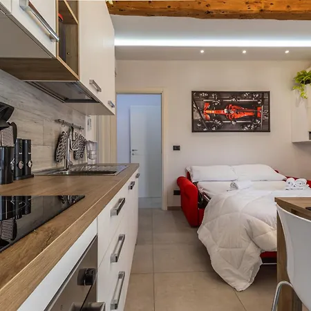 Enzo Ferrari Museum -wifi, Train Station And Parking Modena