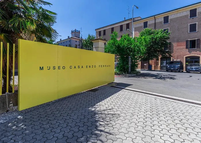 Enzo Ferrari Museum -wifi, Train Station And Parking * Modena