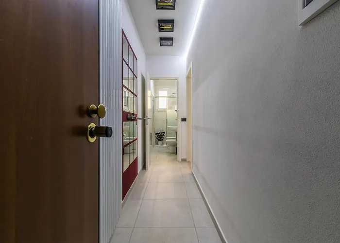 Enzo Ferrari Museum -wifi, Train Station And Parking Modena