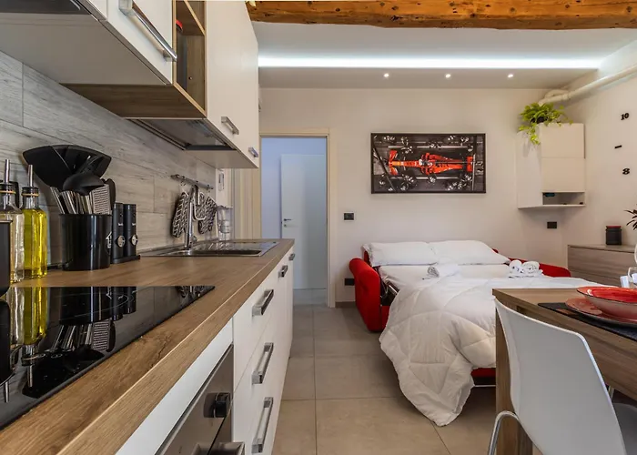 Enzo Ferrari Museum -wifi, Train Station And Parking Modena