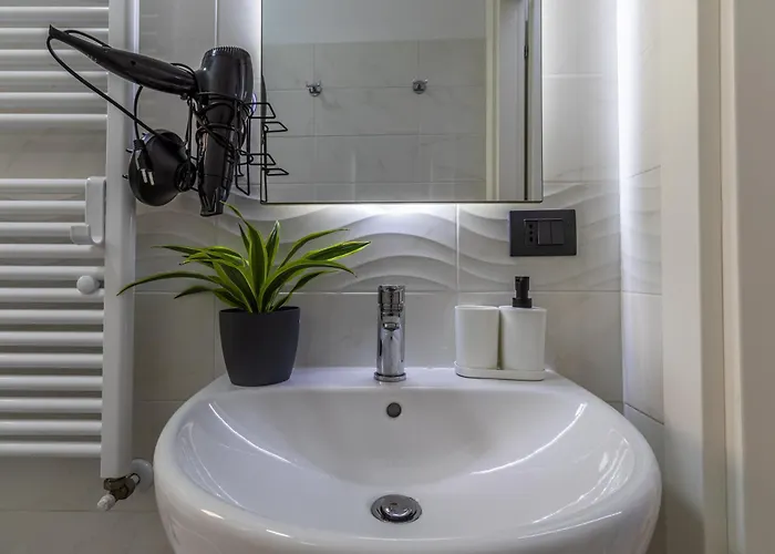 Enzo Ferrari Museum -wifi, Train Station And Parking * Modena